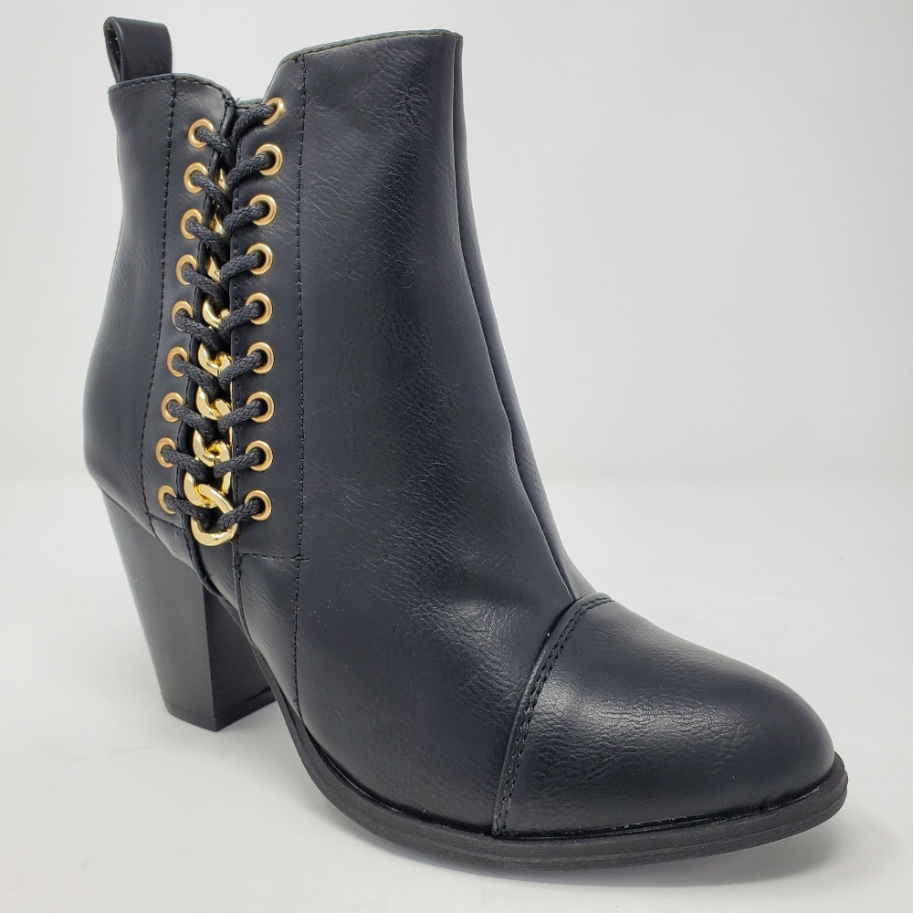 Forever Women's Camila 68 Chunky Mid Heel Ankle Bootie Black